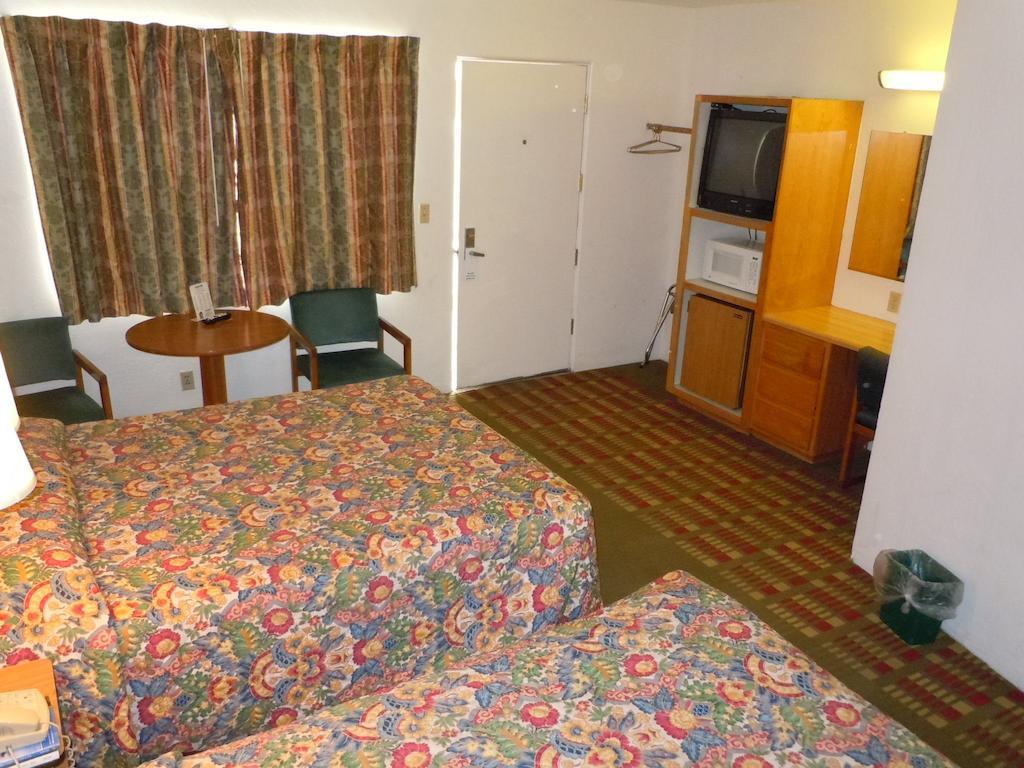 Value Inn Fallon Eksteriør billede