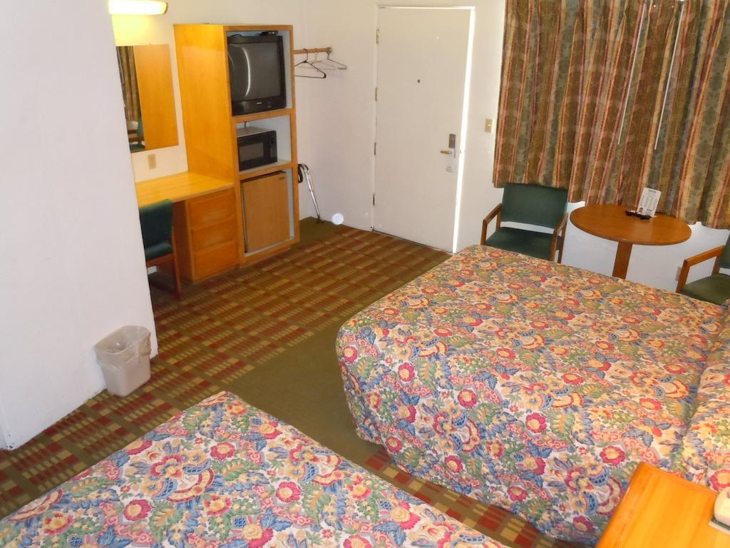 Value Inn Fallon Eksteriør billede